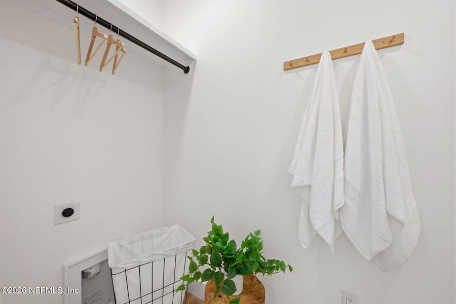 Close-up of interior finishes inside a home in , Jacksonville Beach (Image 20).