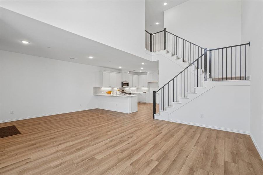 Gorgeous finishes can be found throughout this fantastic home! Gorgeous finishes can be found throughout this fantastic home!