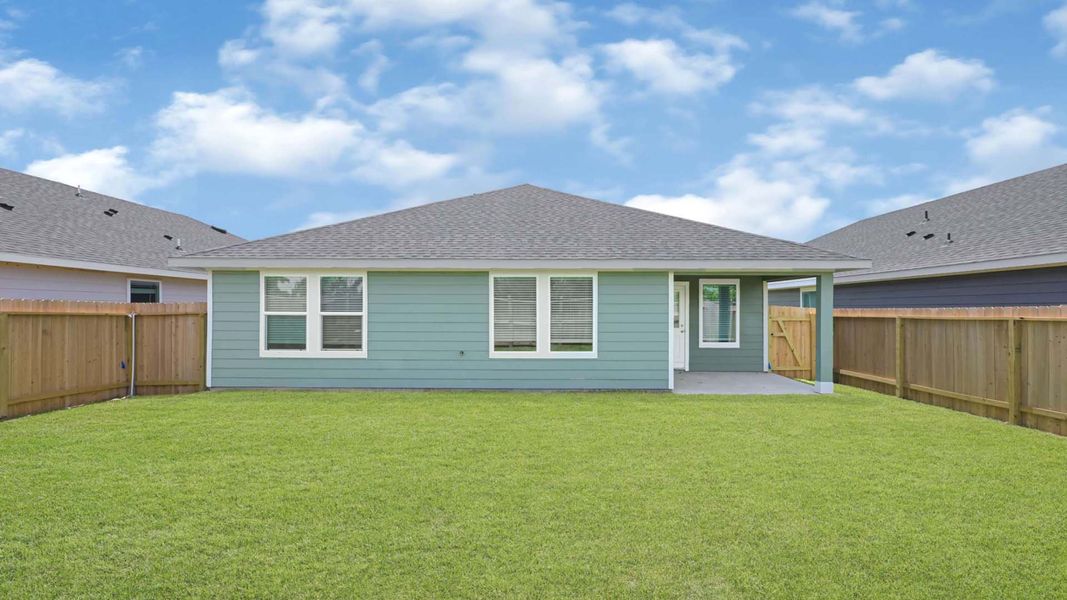 Representative exterior details of a home built from the Cali by D.R. Horton in Holly Ridge, Rosenberg (Image 19).