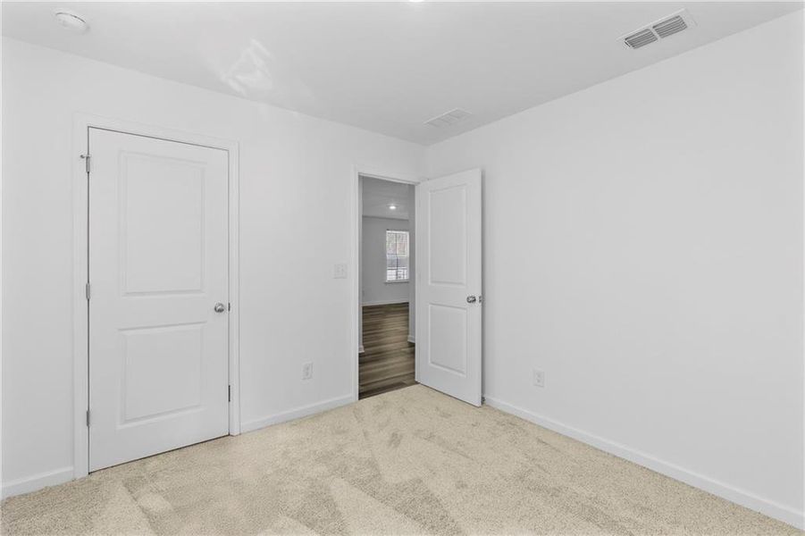 Spacious, unfurnished interior of a new home in Avery Ridge, Gainesville (Image 22).