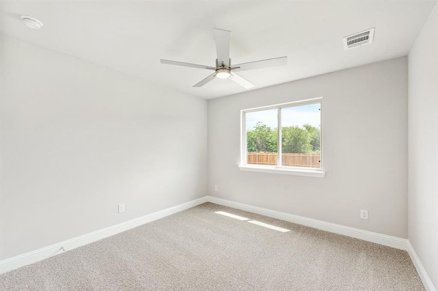 Spacious, unfurnished interior of a new home in Waverly Estates, Nevada (Image 23).