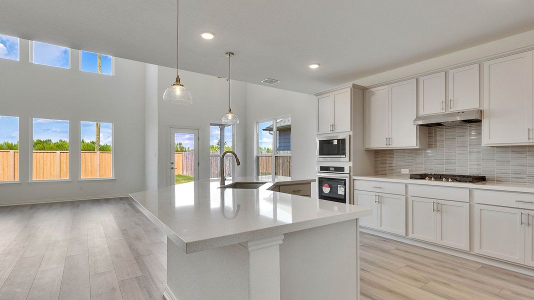 Furnished interior view inside a new home in Spring Creek, Taylor (Image 5).