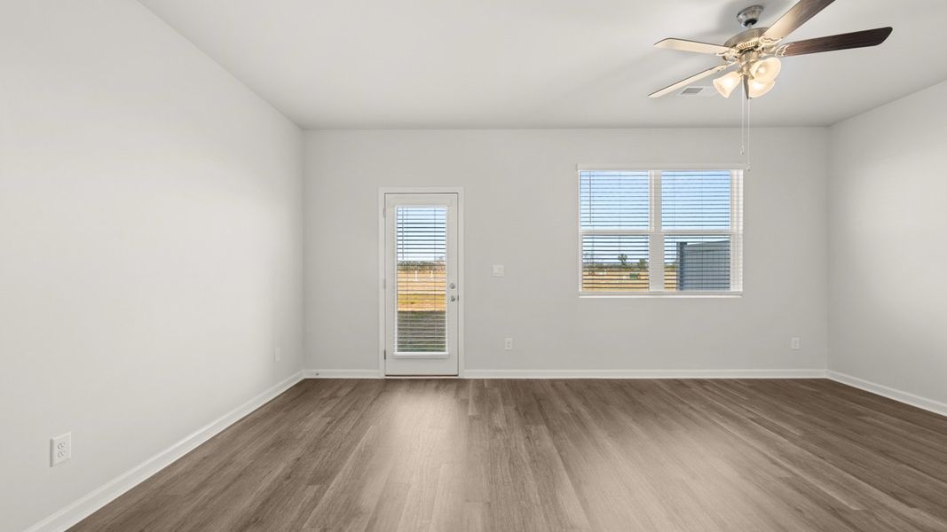 Spacious, unfurnished interior of a new home in Weatherstone, Grovetown (Image 13). Spacious, unfurnished interior of a new home in Weatherstone, Grovetown (Image 13).