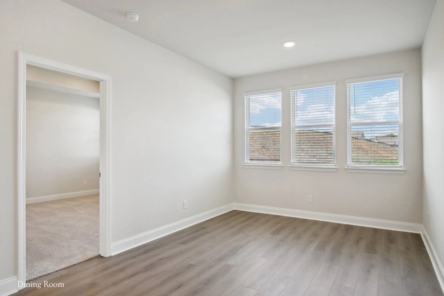 Spacious, unfurnished interior of a new home in Cades Bluff, Lebanon (Image 19).
