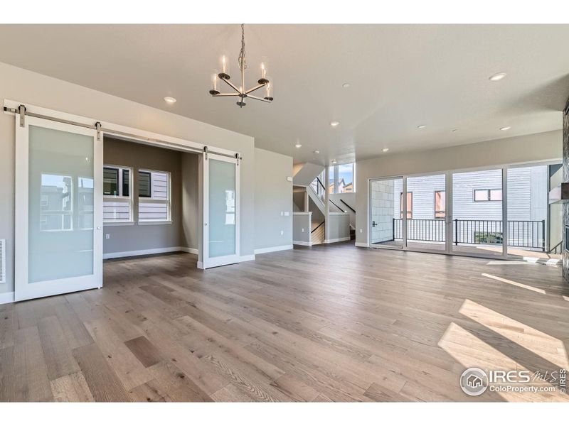 Image 44 of a home in Baseline.