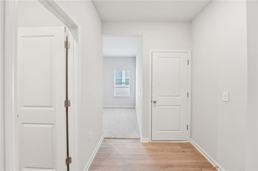 Spacious, unfurnished interior of a new home in Westmont Preserve, Powder Springs (Image 38).