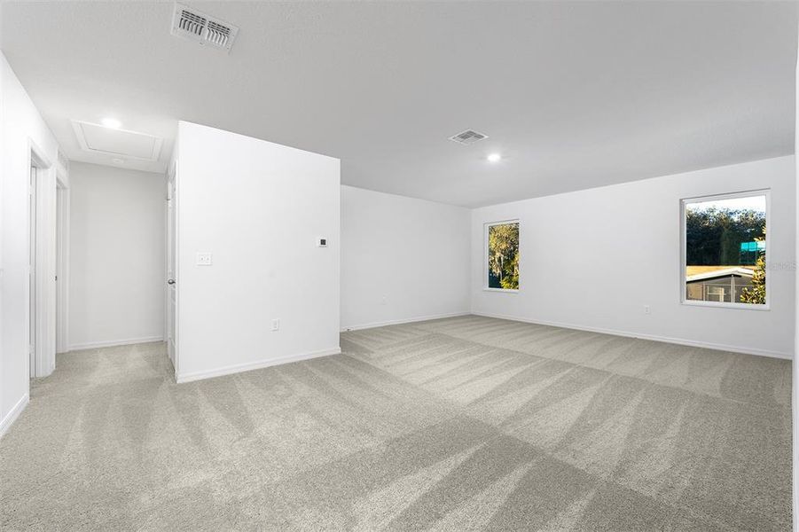 Spacious, unfurnished interior of a new home in Tula Parc, Astatula (Image 15). Spacious, unfurnished interior of a new home in Tula Parc, Astatula (Image 15).