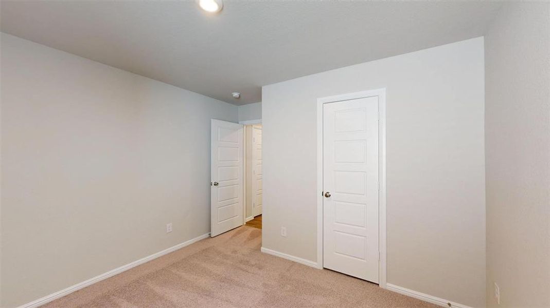 Spacious, unfurnished interior of a new home in Forest Park, Princeton (Image 16).