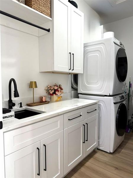 Furnished interior view inside a new home in , Port Charlotte (Image 42).