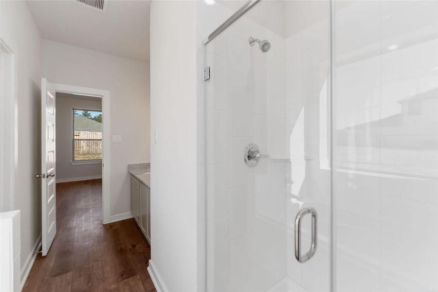 Furnished interior view inside a new home in Magnolia Springs, Montgomery (Image 8).