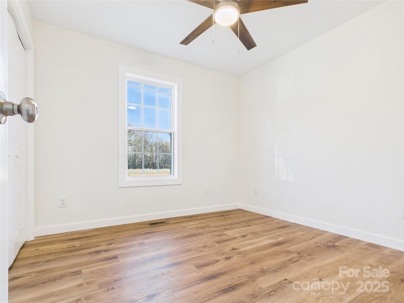 Spacious, unfurnished interior of a new home in , Hudson (Image 30).