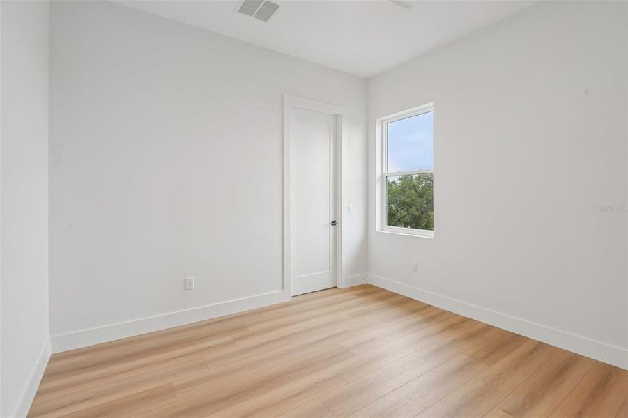 Spacious, unfurnished interior of a new home in , Tarpon Springs (Image 52). Spacious, unfurnished interior of a new home in , Tarpon Springs (Image 52).