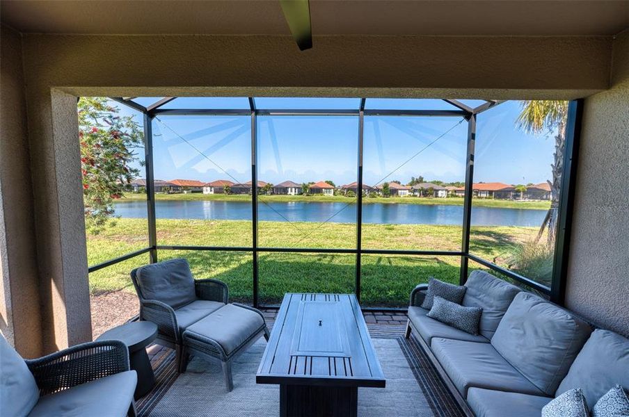 Exterior details and patio area of a home in , Bradenton (Image 24).