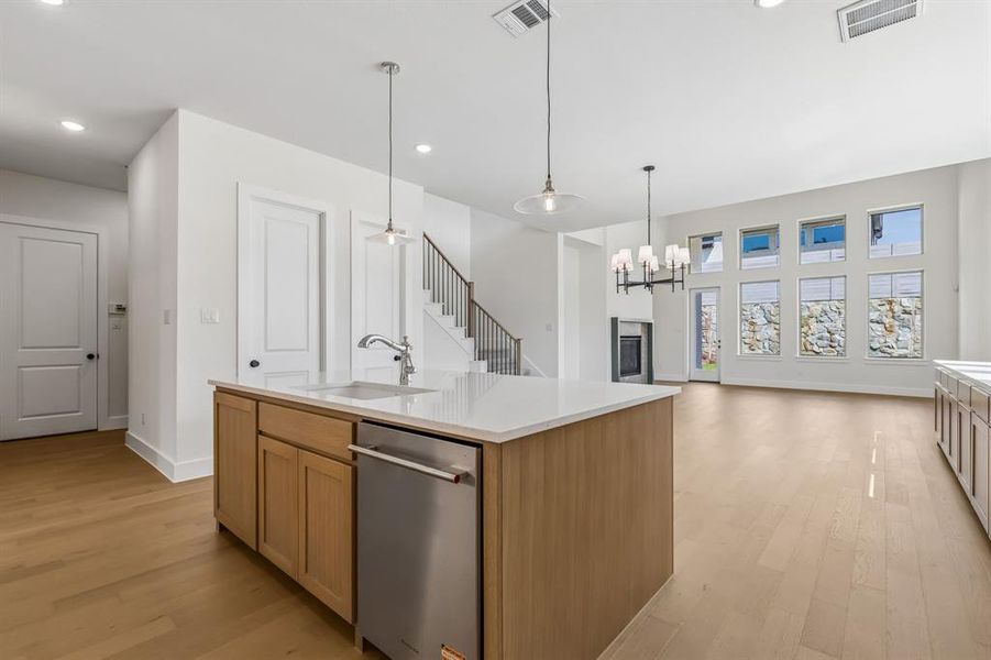 Featuring a perfectly designed open concept floor plan, the chef will never be left out of the party in our Justin floor plan! Featuring a perfectly designed open concept floor plan, the chef will never be left out of the party in our Justin floor plan!