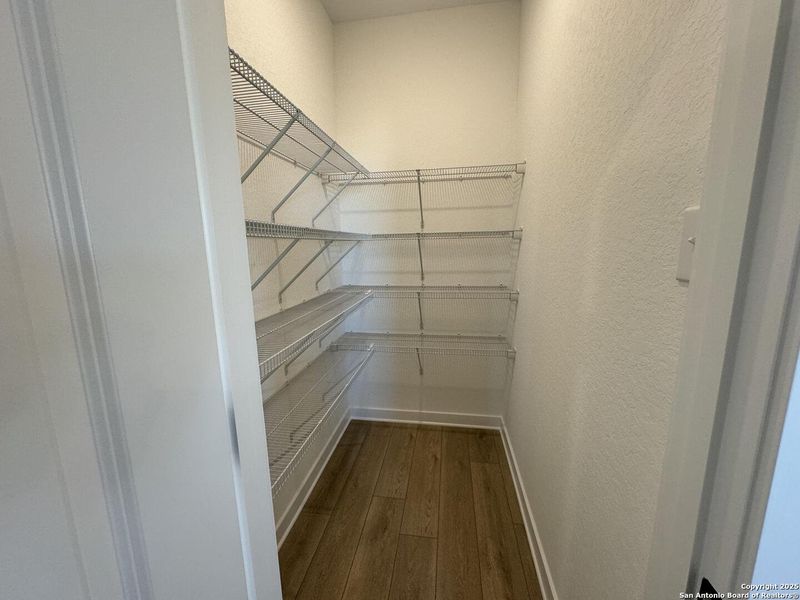 Spacious, unfurnished interior of a new home in Enclave at Hennersby Hollow 50's, San Antonio (Image 14).