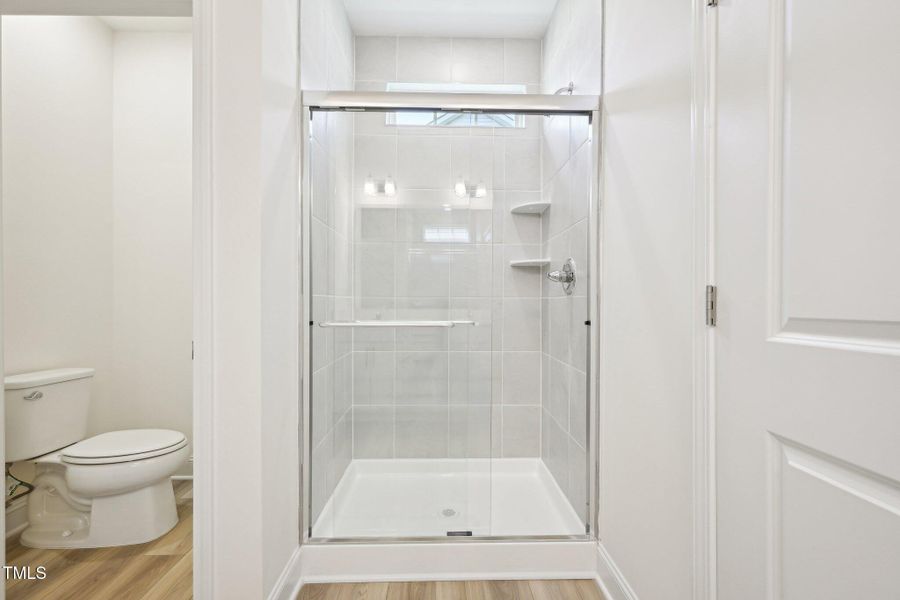 22-web-or-mls-Winding Crk Dr-2105-022