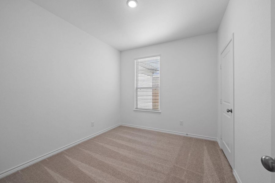 Spacious, unfurnished interior of a new home in River Ranch, Dayton (Image 15).