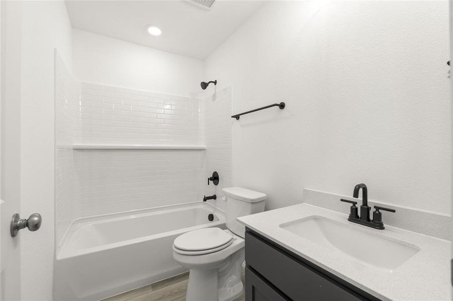 2115 Sunny Mede  2ND Bath