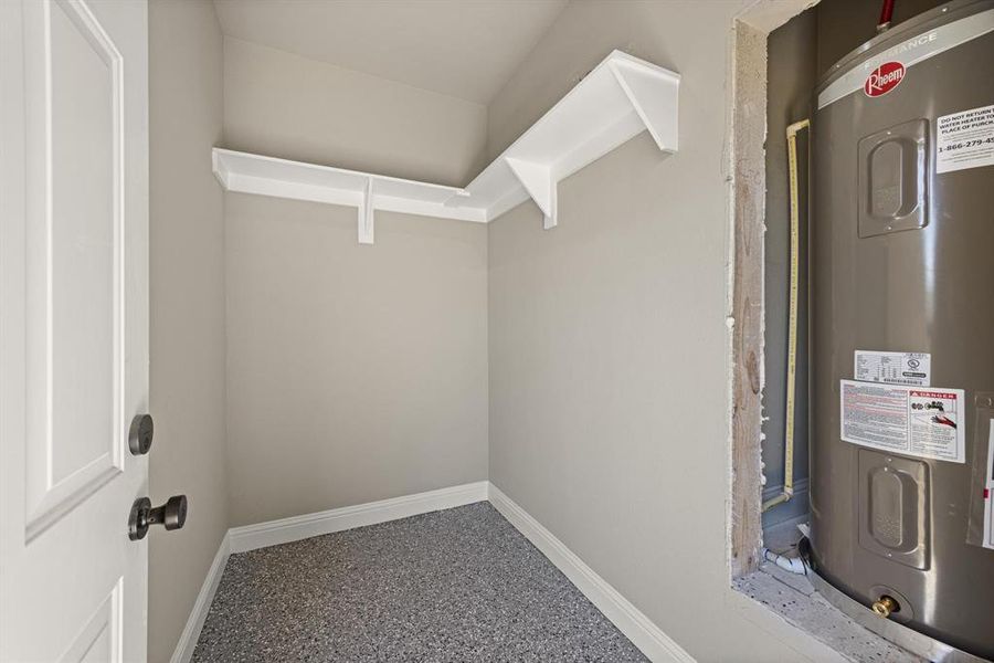 Spacious, unfurnished interior of a new home in , Granbury (Image 13). Spacious, unfurnished interior of a new home in , Granbury (Image 13).
