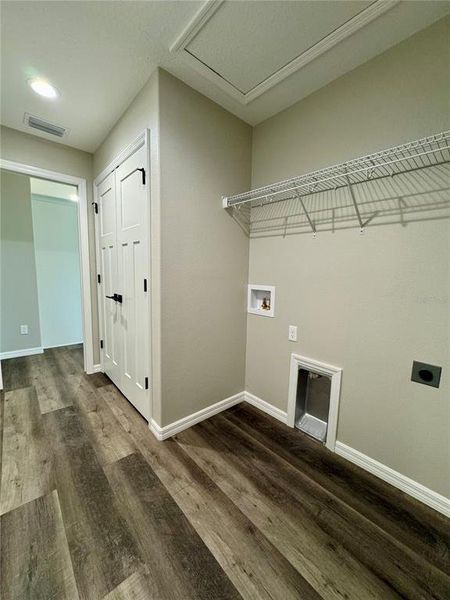 Spacious, unfurnished interior of a new home in , Dunnellon (Image 20).