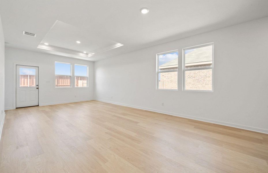 Spacious, unfurnished interior of a new home in Sunfield, Buda (Image 17). Spacious, unfurnished interior of a new home in Sunfield, Buda (Image 17).