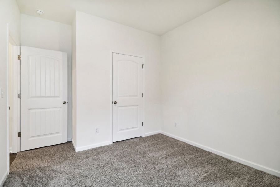 Representative unfurnished interior of a home built from the Talbot II by Great Southern Homes in Southbridge, Sumter (Image 27).
