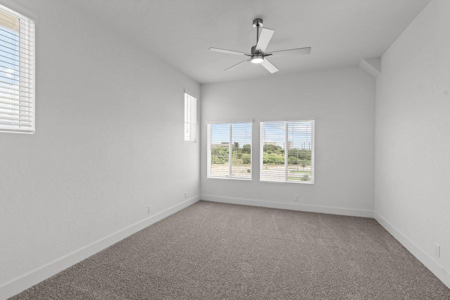 Spacious, unfurnished interior of a new home in Centero at Stone Oak, San Antonio (Image 13).