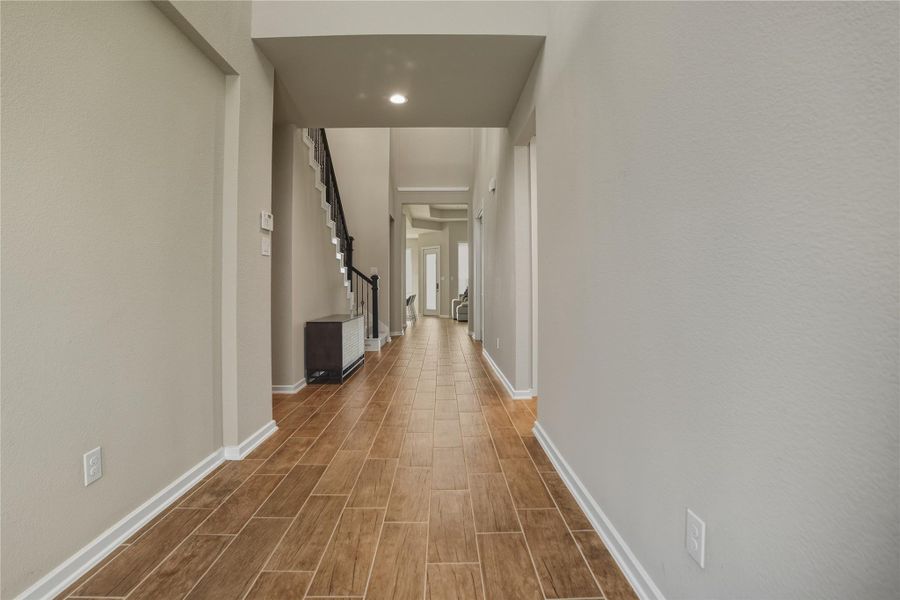Spacious, unfurnished interior of a new home in , Fulshear (Image 25). Spacious, unfurnished interior of a new home in , Fulshear (Image 25).