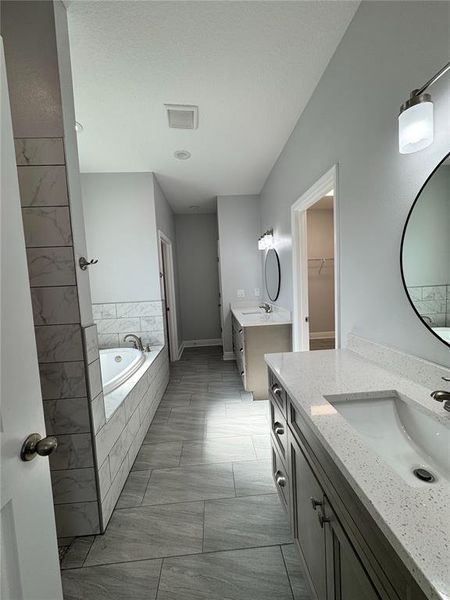 Furnished interior view inside a new home in , Dade City (Image 13).