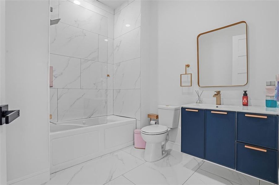 Furnished interior view inside a new home in , Tampa (Image 9).