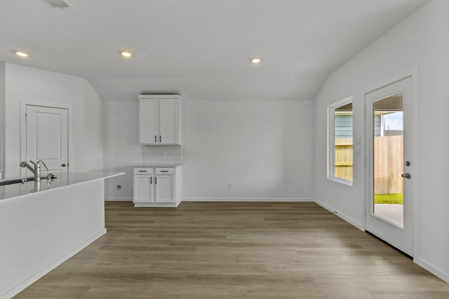 Spacious, unfurnished interior of a new home in Maple Woods, Hockley (Image 22). Spacious, unfurnished interior of a new home in Maple Woods, Hockley (Image 22).