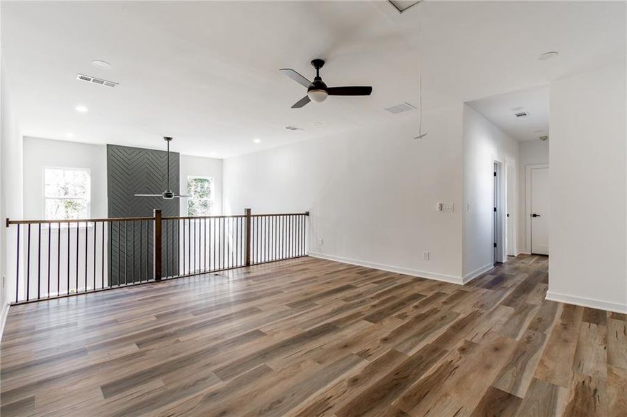 Spacious, unfurnished interior of a new home in , Gainesville (Image 35).