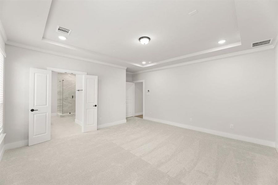 Spacious, unfurnished interior of a new home in Villages of Creekwood, Frisco (Image 31).