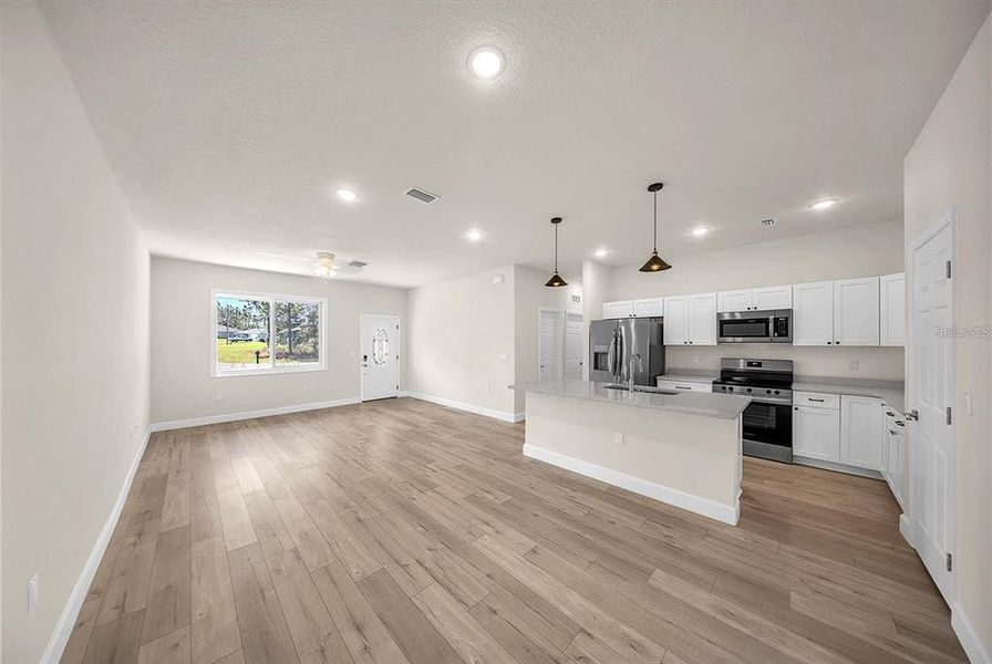 Spacious, unfurnished interior of a new home in , Ocala (Image 36).