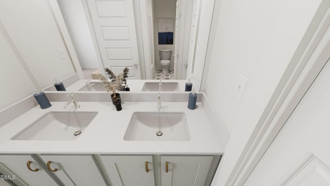 Secondary Bath - Sonny & Cher Interior