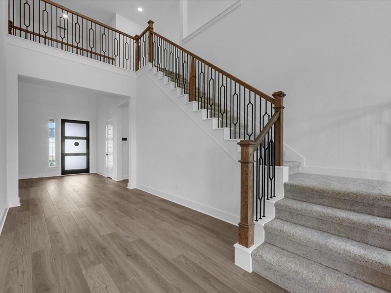 Spacious, unfurnished interior of a new home in Pecan Ridge, Fulshear (Image 19).