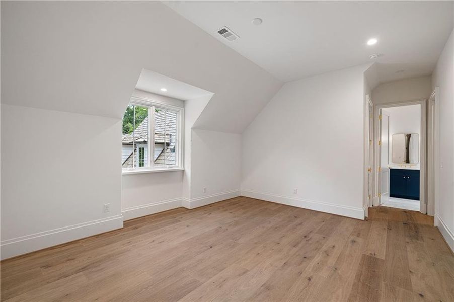 Spacious, unfurnished interior of a new home in , Atlanta (Image 22).