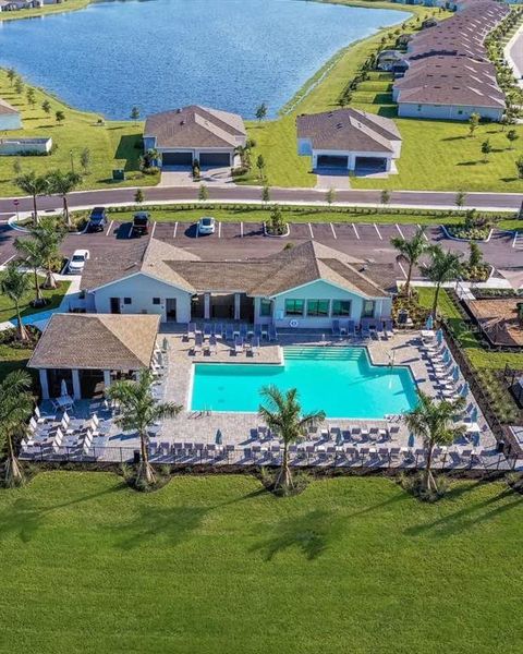 Image 24 of a home in Island Lakes at Coco Bay: Manor Homes.