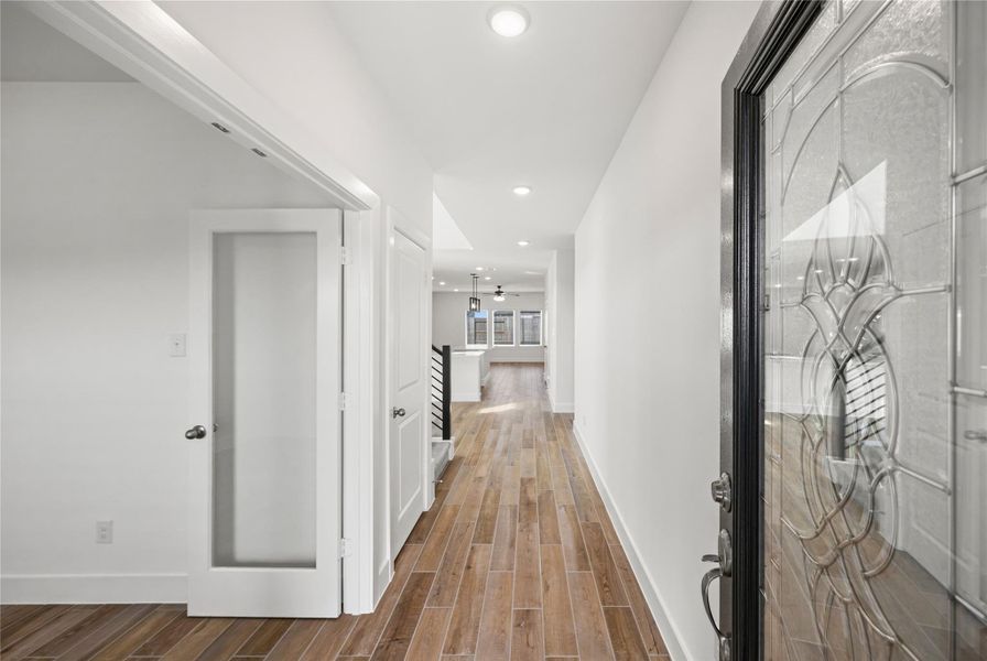 Spacious, unfurnished interior of a new home in River Ranch Meadows, Dayton (Image 23).