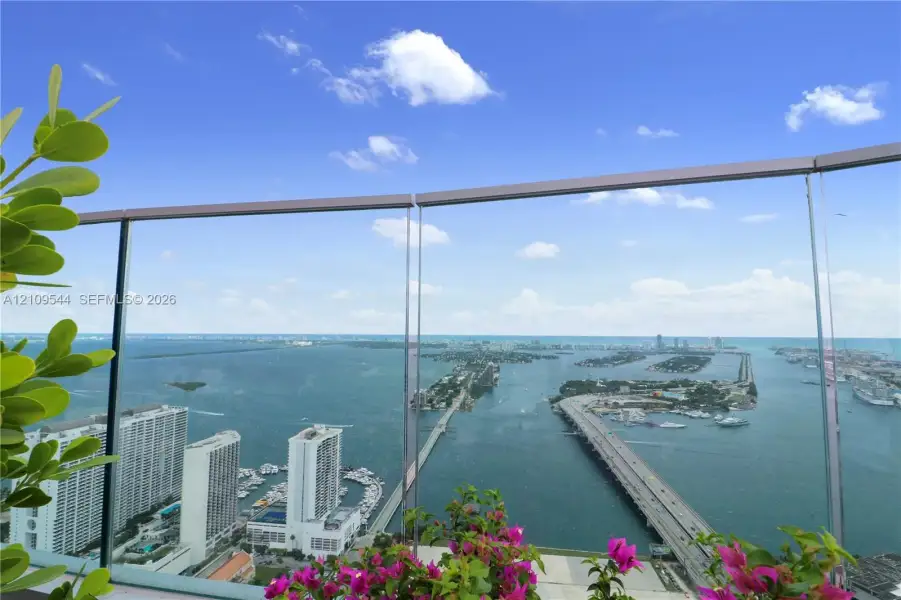 Floor 56th Miami View