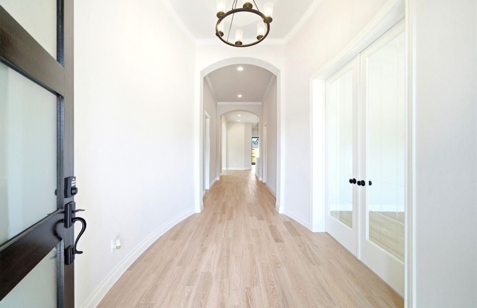 Spacious, unfurnished interior of a new home in The Highlands 55′, Porter (Image 24).