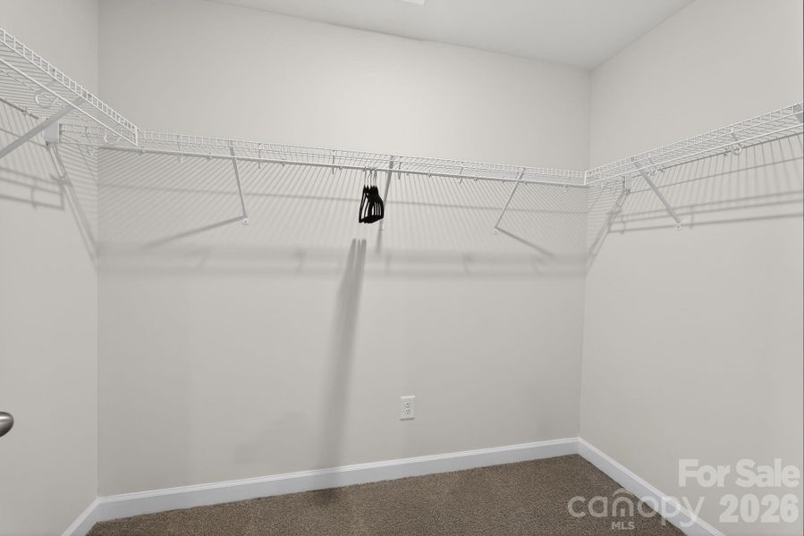 Spacious, unfurnished interior of a new home in , Longs (Image 22).
