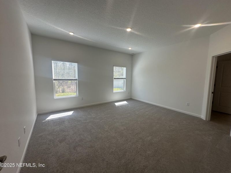 Spacious, unfurnished interior of a new home in Wilford Oaks, Orange Park (Image 24).
