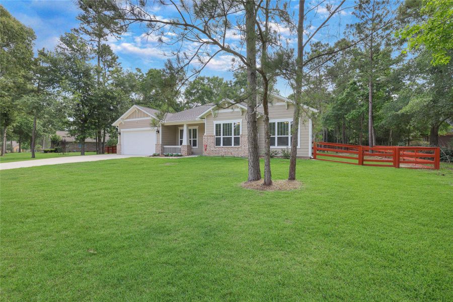 Image 45 of a home in Ridgelake Shores.