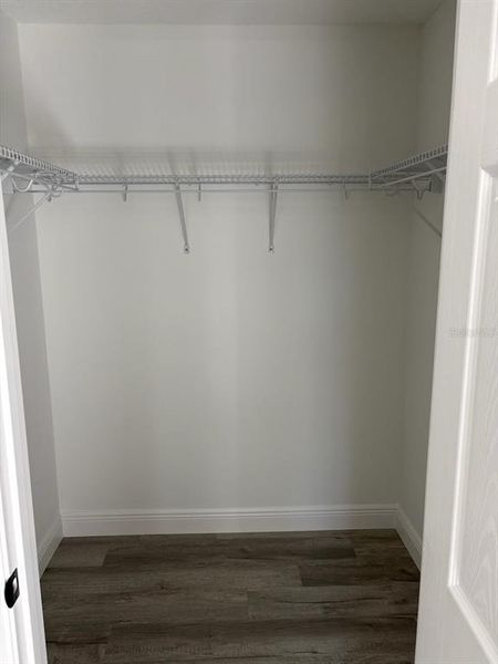 Spacious, unfurnished interior of a new home in , Citrus Springs (Image 9).