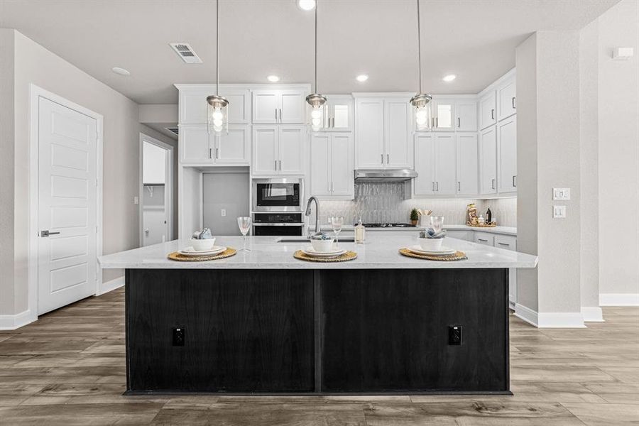 Furnished interior view inside a new home in Sandbrock Ranch, Aubrey (Image 16).