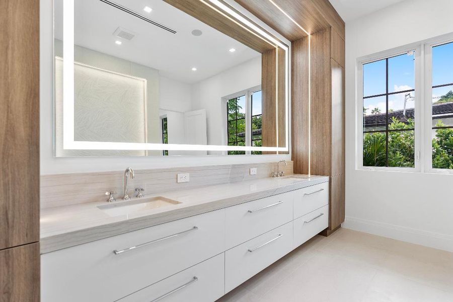 052-420 Barbarossa Ave_052