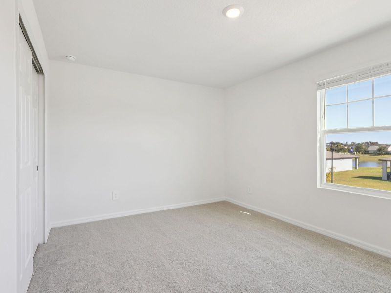 Spacious, unfurnished interior of a new home in The Reserve at Twin Lakes, St. Cloud (Image 12).