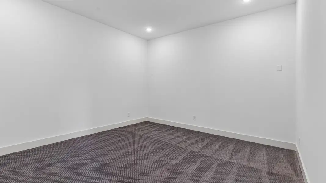 Representative unfurnished interior of a home built from the Colton by Southgate Homes in The Reserve at Watters, Allen (Image 21).