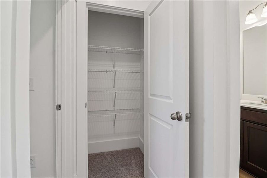 Spacious, unfurnished interior of a new home in Park Vue, Atlanta (Image 29). Spacious, unfurnished interior of a new home in Park Vue, Atlanta (Image 29).